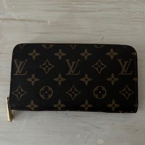 LV Wallet